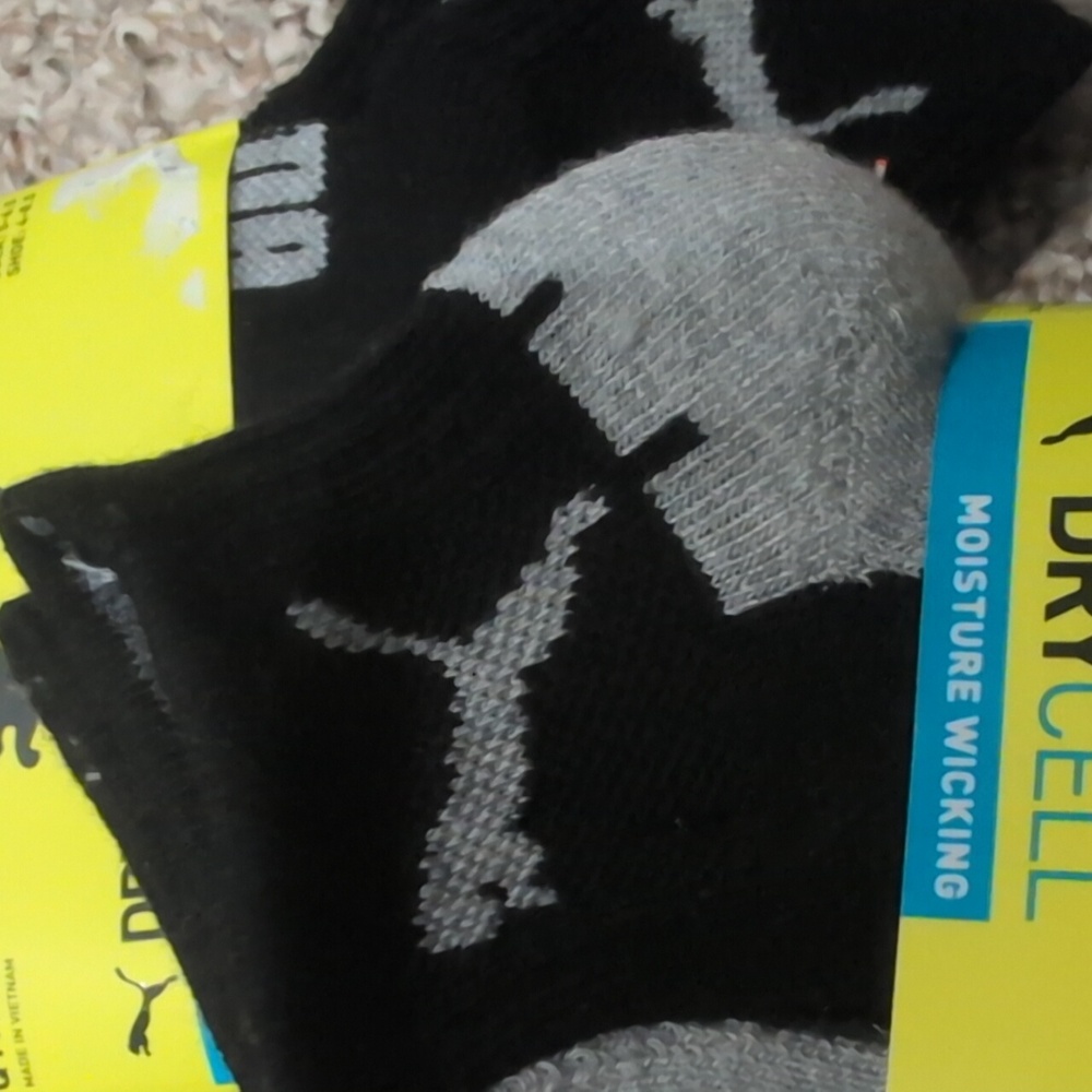 Puma KIDS Athletic Crew Socks - Black and Gray *4 PACKS* - Picture 8 of 8